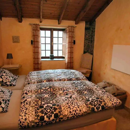 Cottage With 1 Bedroom, 1 Bathroom, Heated Solar Pool, Sauna, Jacuzzi, Garden