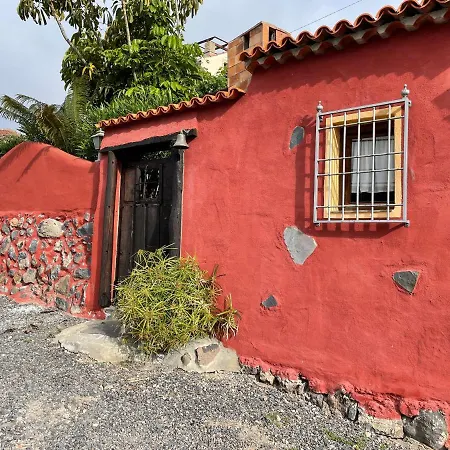 Cottage With 1 Bedroom, 1 Bathroom, Heated Solar Pool, Sauna, Jacuzzi, Garden *