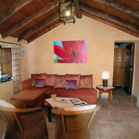 Cottage With 1 Bedroom, 1 Bathroom, Heated Solar Pool, Sauna, Jacuzzi, Garden