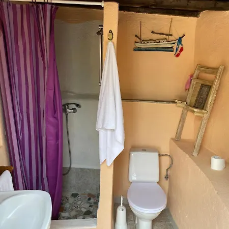 Cottage With 1 Bedroom, 1 Bathroom, Heated Solar Pool, Sauna, Jacuzzi, Garden Tatil Evi